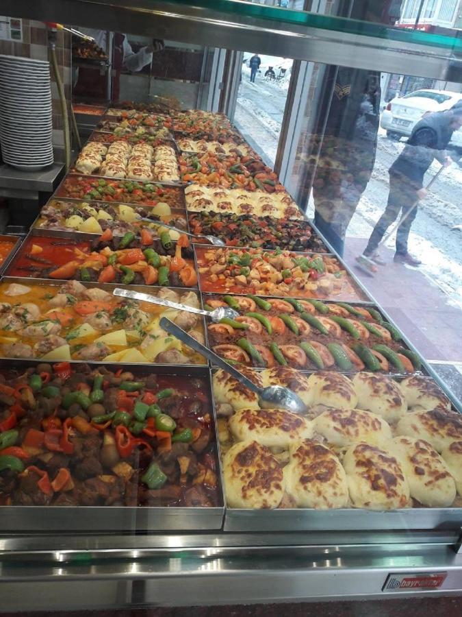 Feeling At Home In Istanbul Center 5 Minutes Walk To The Atakoey Metro Station & Metrobus Екстер'єр фото